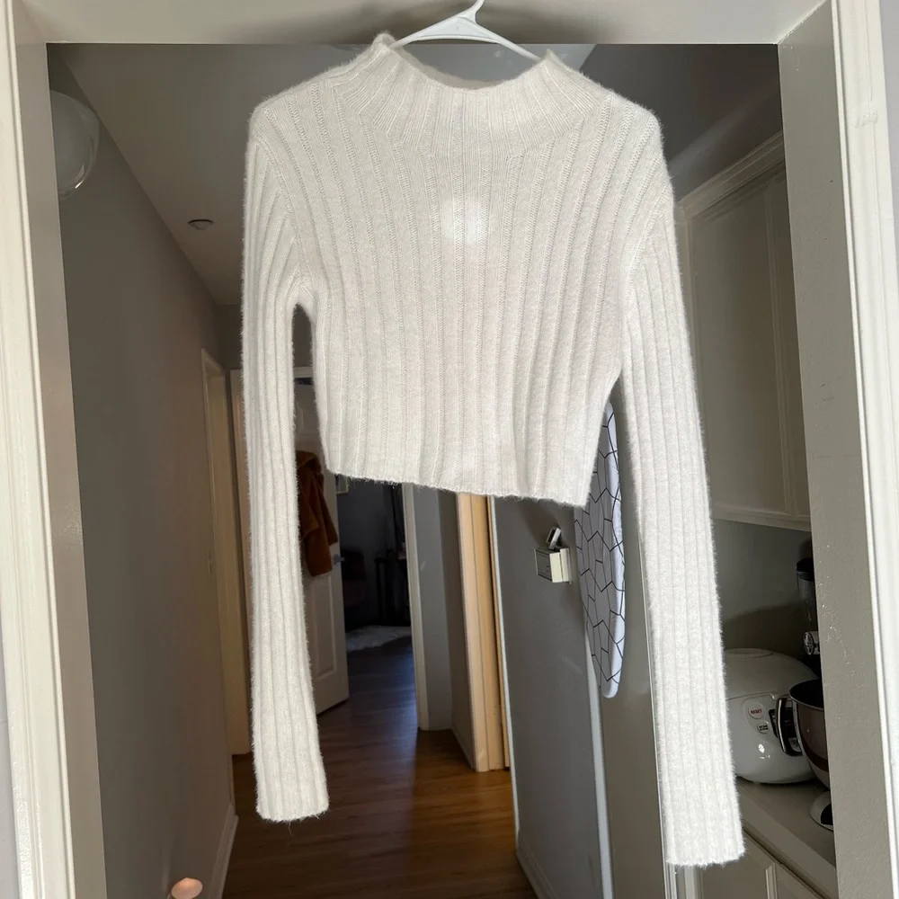 PacSun Sweater - Picture 1 of 7